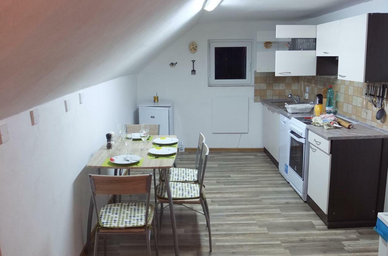 Apartman75 Тішнов Екстер'єр фото